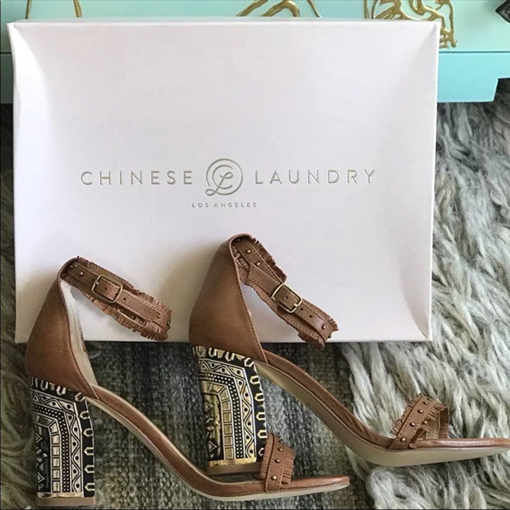 😍SOLD 👠
